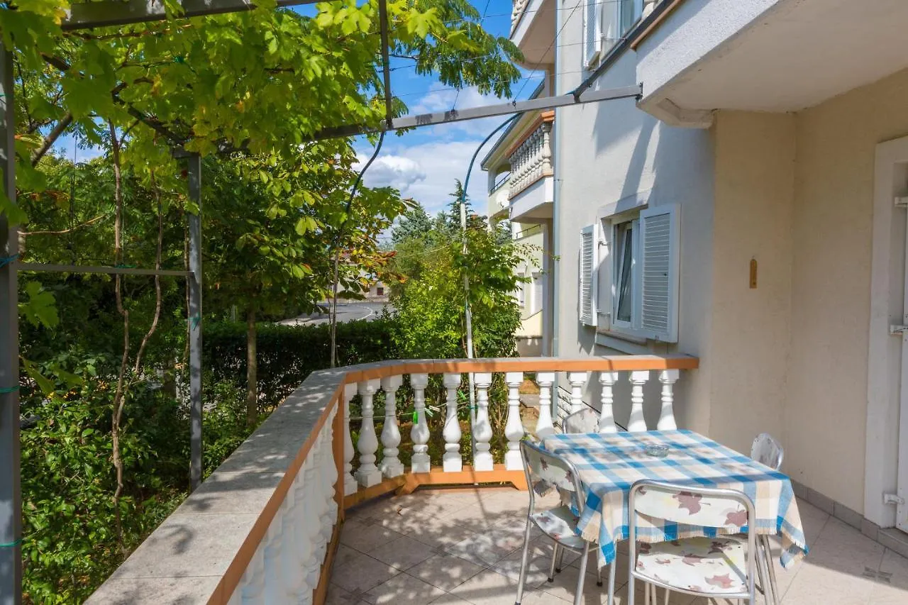 Blazic Apartment Jadranovo