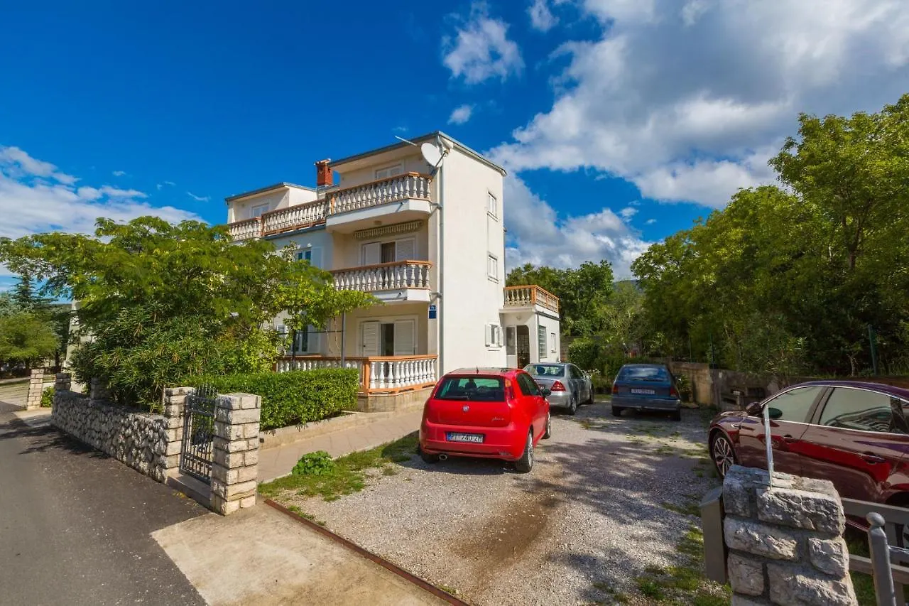 Blazic Apartment Jadranovo