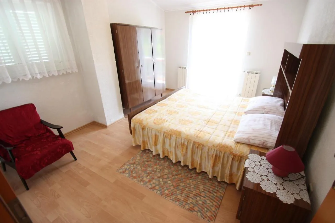 Blazic Apartment Jadranovo