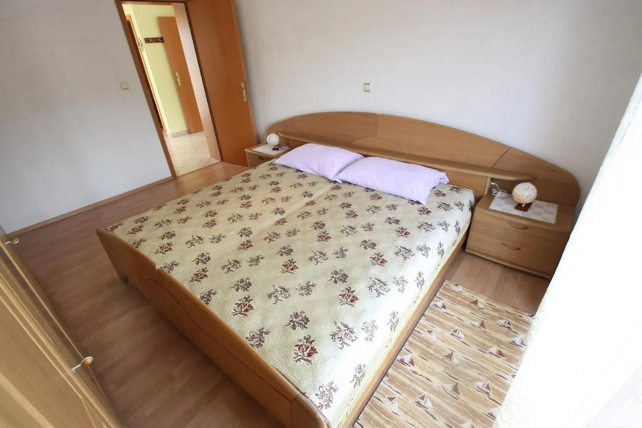 Blazic Apartment Jadranovo