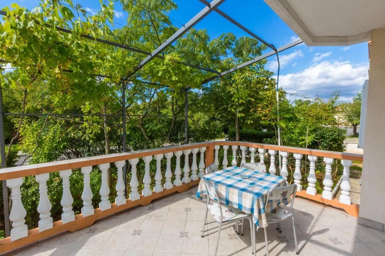 Blazic Apartment Jadranovo Croatia